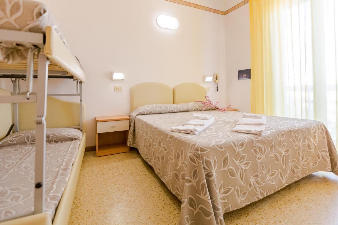 Hotel Bagli ริมินี ภายนอก รูปภาพ