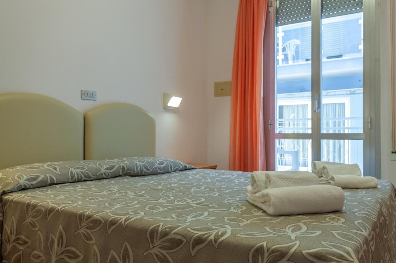 Hotel Bagli ริมินี ภายนอก รูปภาพ